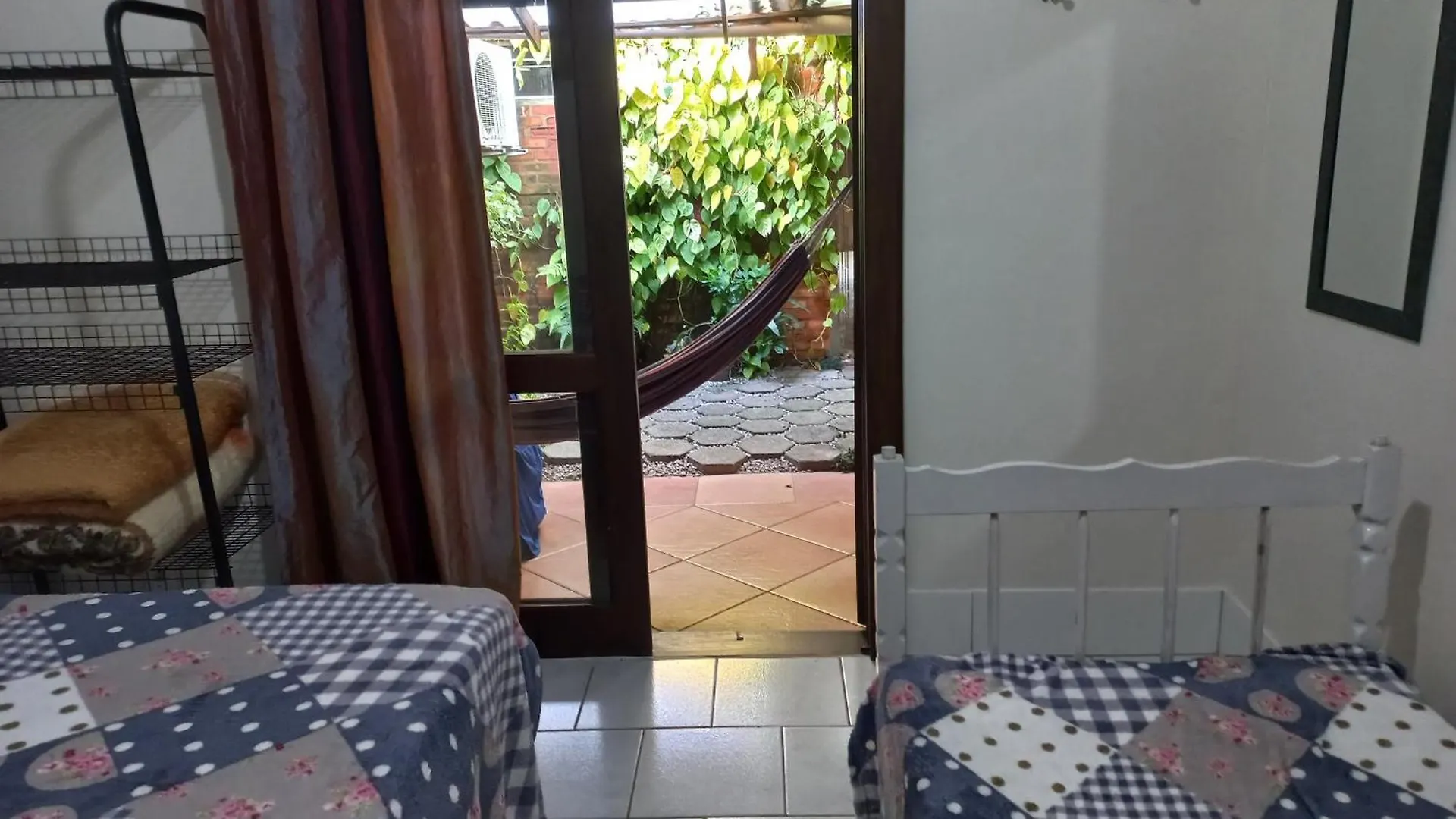 Floripa Beach House Hostel Florianópolis Brasil
