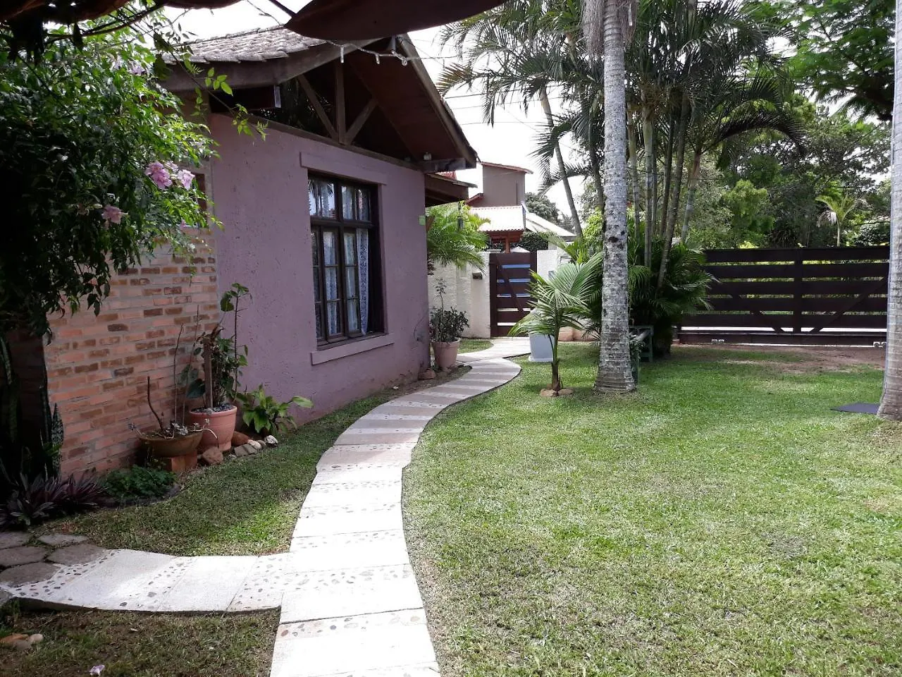 Floripa Beach House Hostel Florianópolis Brasil